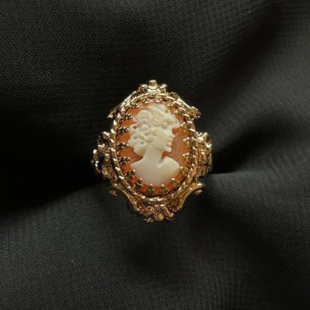 Faux Cameo Pink ornate Gold tone Ring size 8